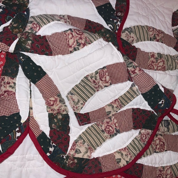 handmade quilt coat vintage quilted jacket L wedding ring red green pockets - Picture 3 of 6